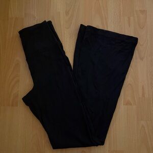 Lululemon High Rise Grove Nulu Flare - Size 6